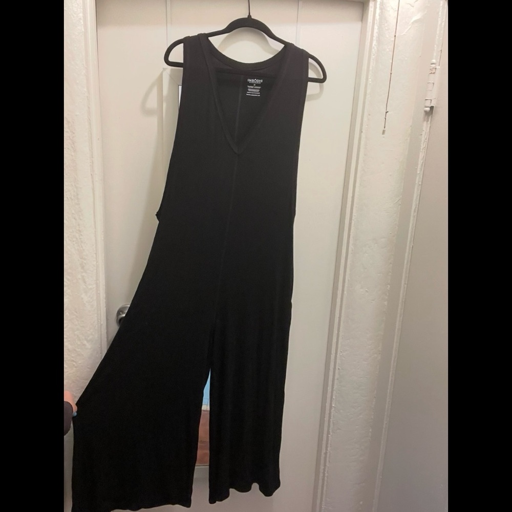 Imbodhi Wide Leg V-Neck Black Ribbed Stretchy Loose Jumpsuit